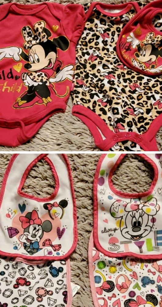 2 Disney baby 1- piece snap tees 6-9mos.w/5 bibs